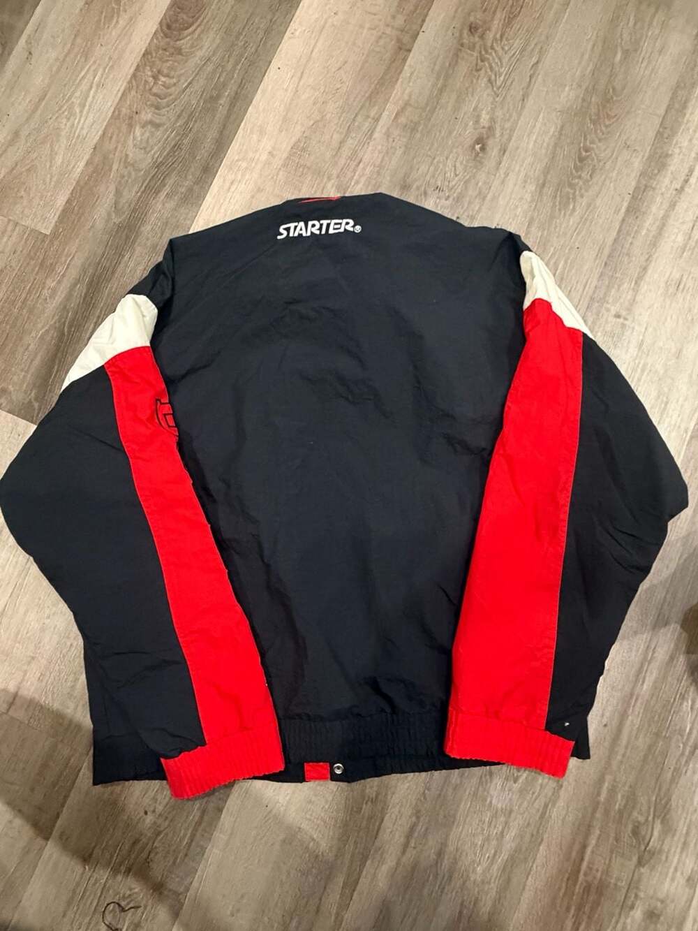 Vintage 90s Starter Chicago Bulls Warm-Up Windbreaker Jacket - Picture 2 of 9